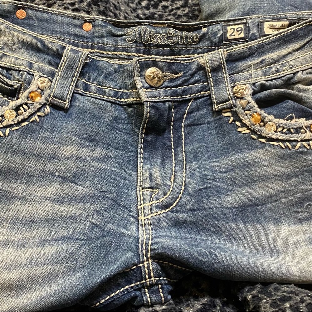 Women’s size 29 boot signature/boot miss me jeans